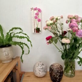 Idée cadeau pour le fête des mères? Un beau thermomètre avec orchidées roses