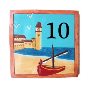 Plaque de numéro de maison avec paysage marin et 2 chiffres