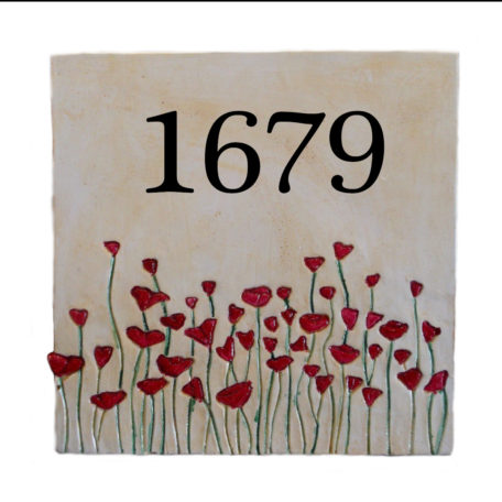 Plaque de numéro de maison coquelicots fond beige